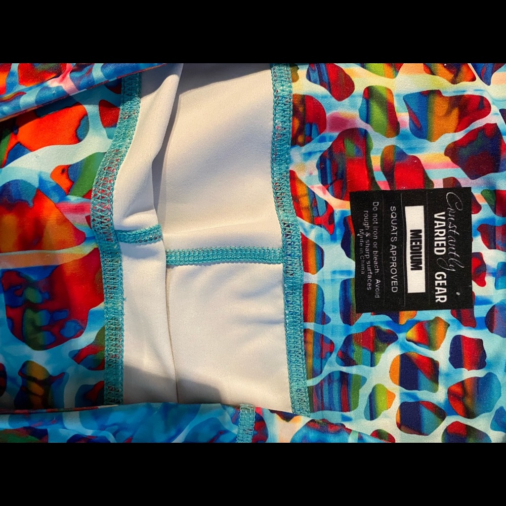 Exotics Capris - image 2